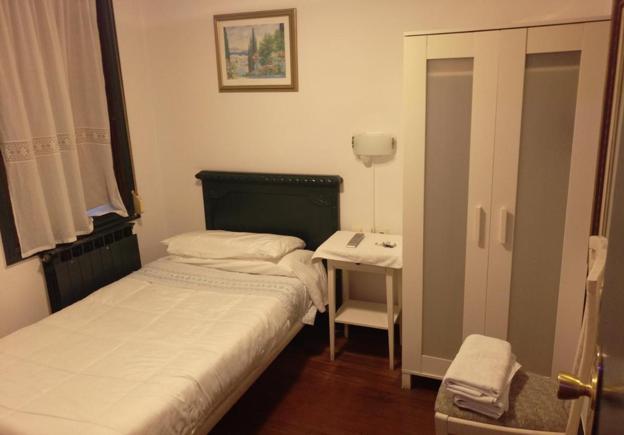 Pension Areeta Portugalete Esterno foto